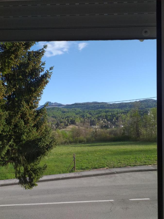 Apartman Gradina Gomirje Exterior foto